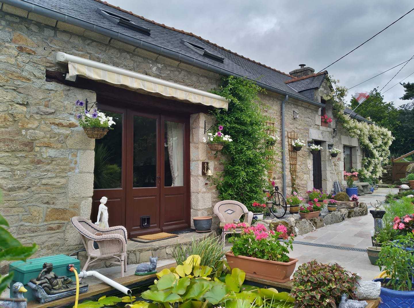 Rumah di Guern, Brittany 12452510