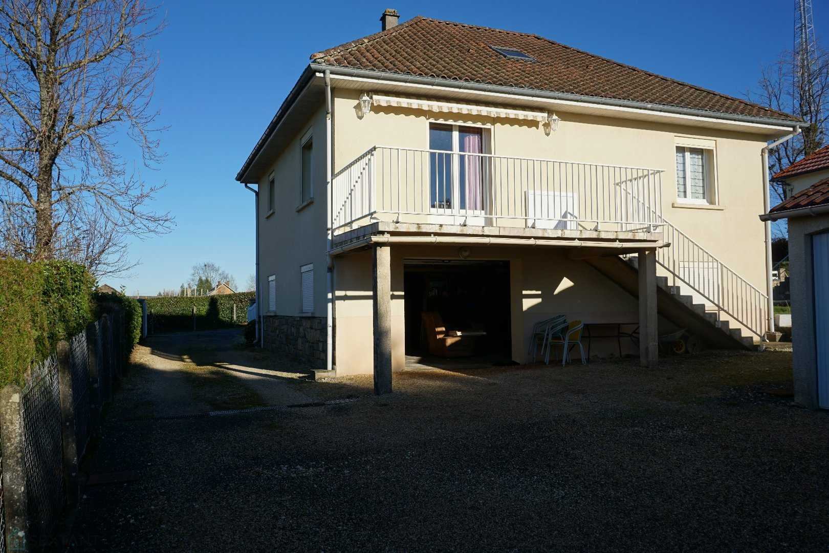 Haus im Jumilhac-le-Grand, Neu-Aquitanien 12452526