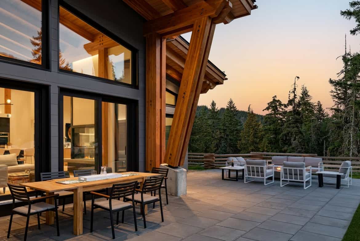 House in Whistler, British Columbia 12453612