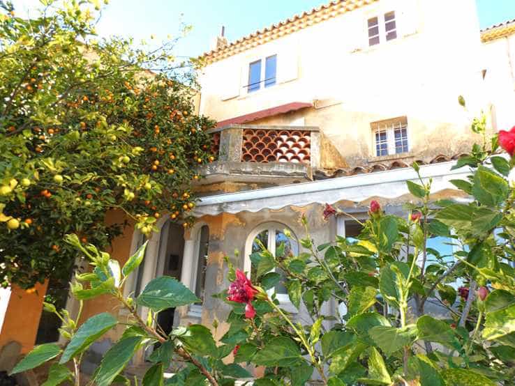 House in Bormes-les-Mimosas, Provence-Alpes-Cote d'Azur 12453681