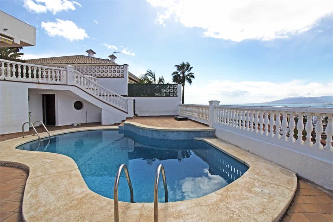 House in Málaga, Andalusia 12453853