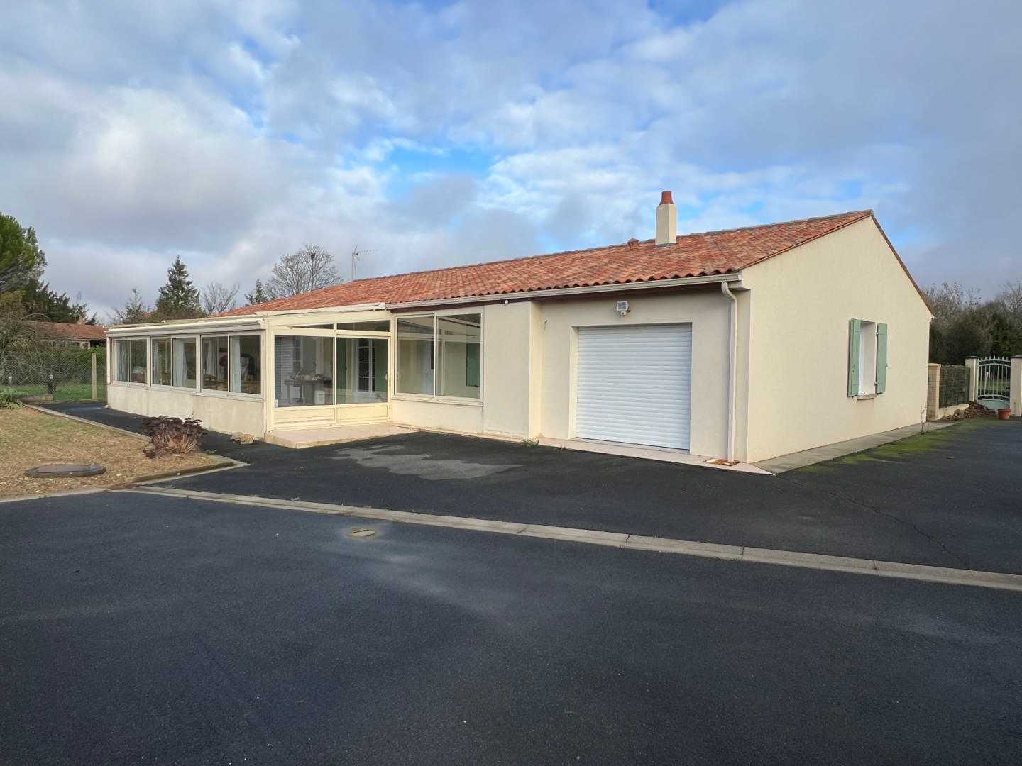 Будинок в Saint-Julien-de-l'Escap, Nouvelle-Aquitaine 12455468