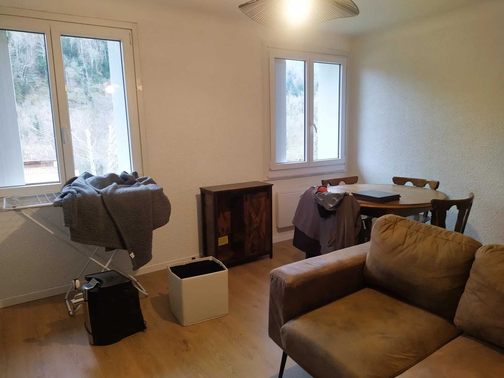 公寓 在 Fougax-et-Barrineuf, Occitanie 12456928