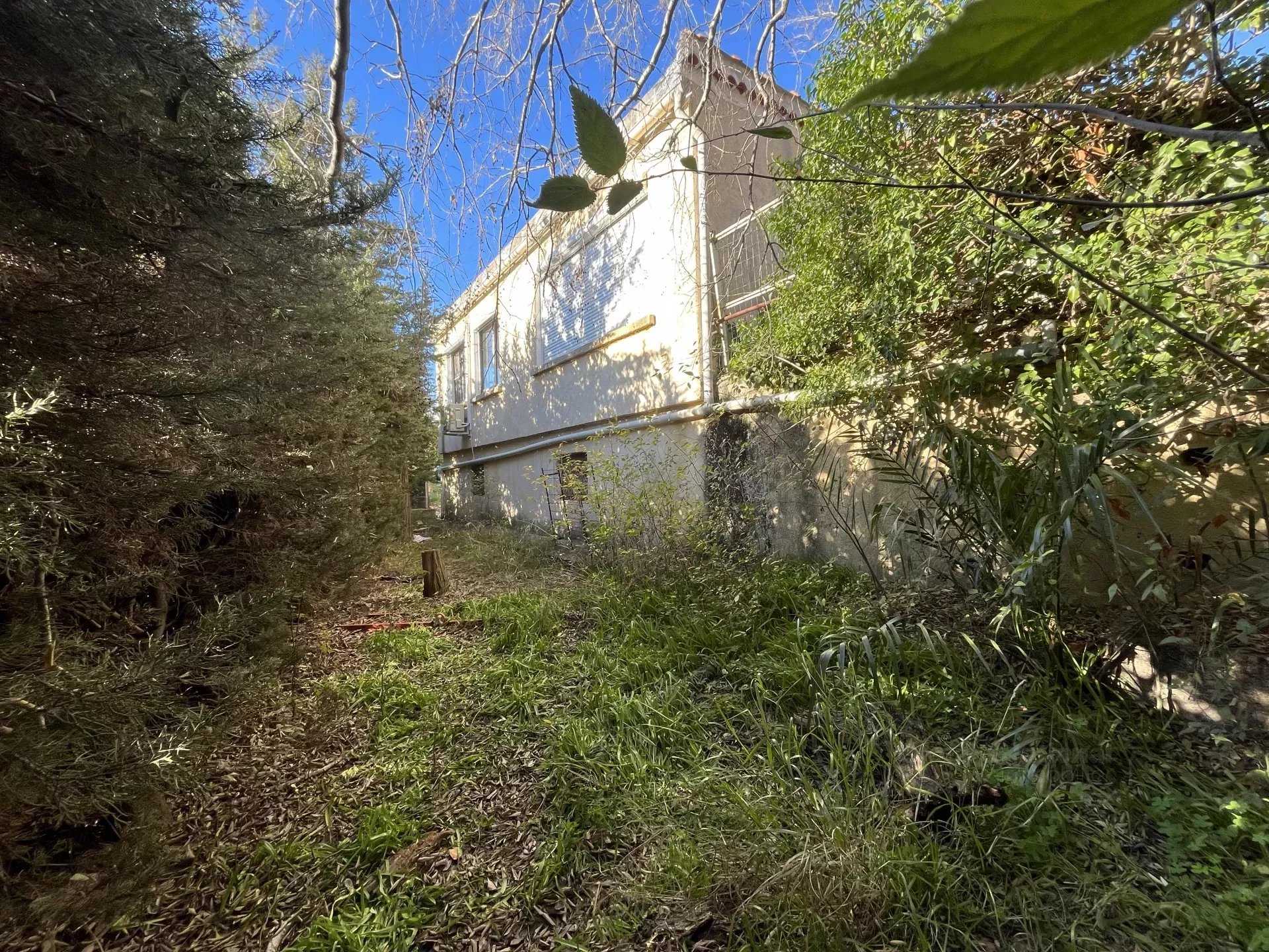 House in La Garde, Provence-Alpes-Cote d'Azur 12456934