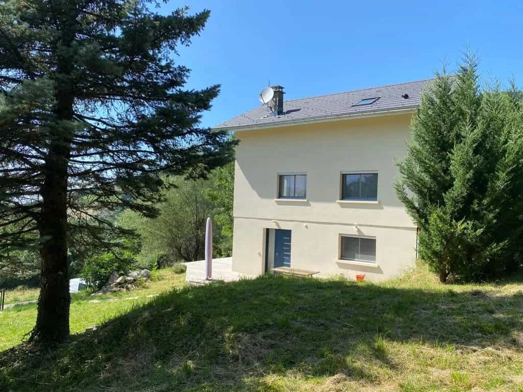 Residential in Fontanil-Cornillon, Isère 12457038