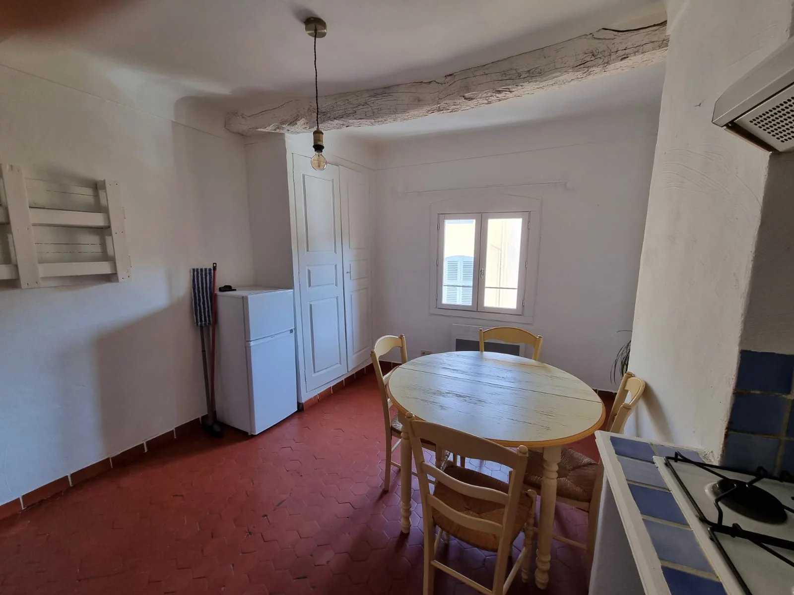 公寓 在 Cotignac, Provence-Alpes-Cote d'Azur 12457067