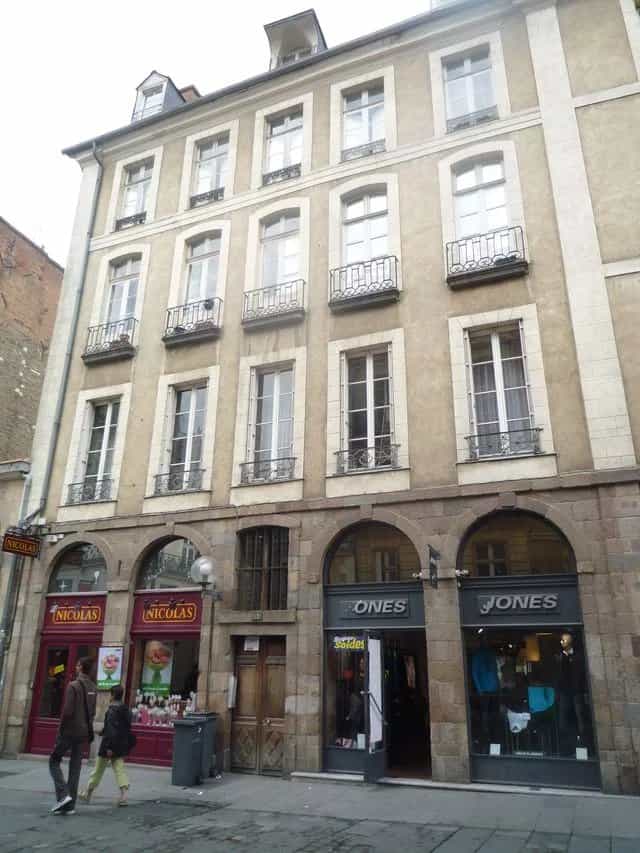 Condominium in Rennes, Bretagne 12457735