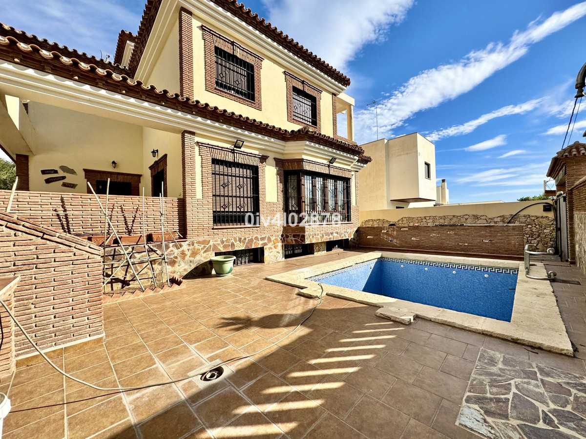 House in Torremolinos, Andalusia 12458630