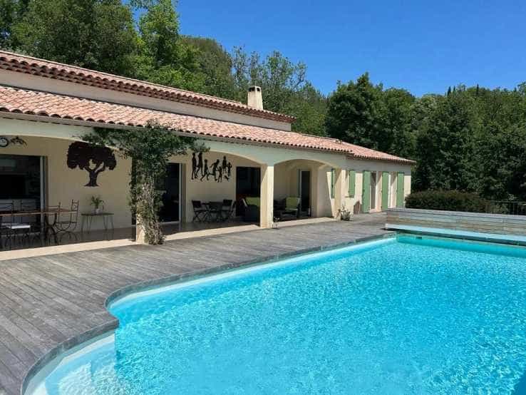 Hus i Montauroux, Provence-Alpes-Cote d'Azur 12459304