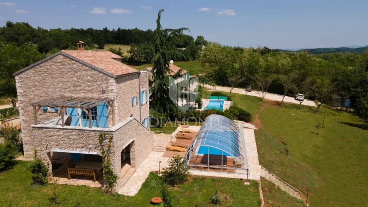 House in Tinjan, Istarska Zupanija 12460553