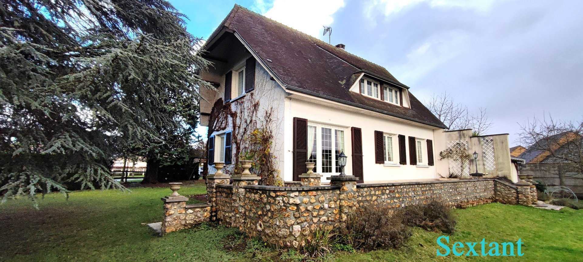 Hus i Le Neubourg, Normandie 12463078