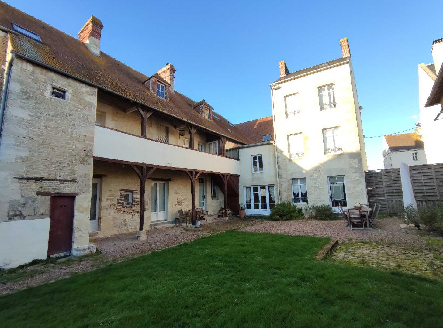 House in Argentan, Normandy 12463093