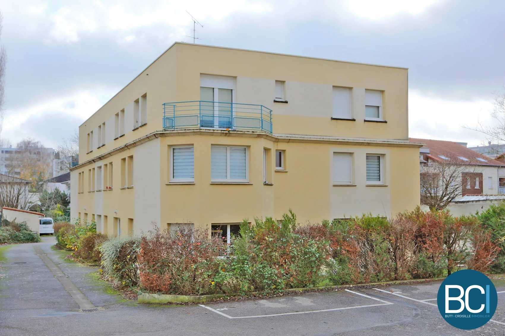 Condominium in Nancy, Meurthe-et-Moselle 12464132