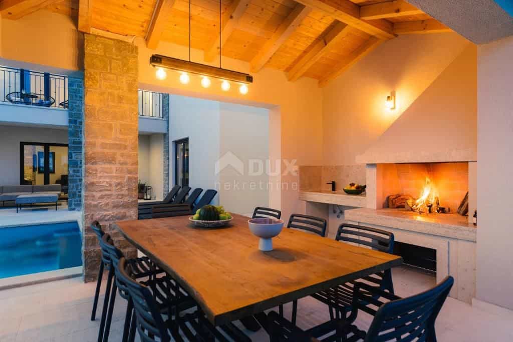 House in Buje, Istria County 12464208