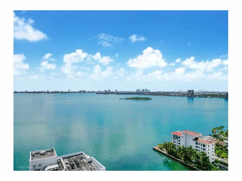 Квартира в Miami, Florida 12464213
