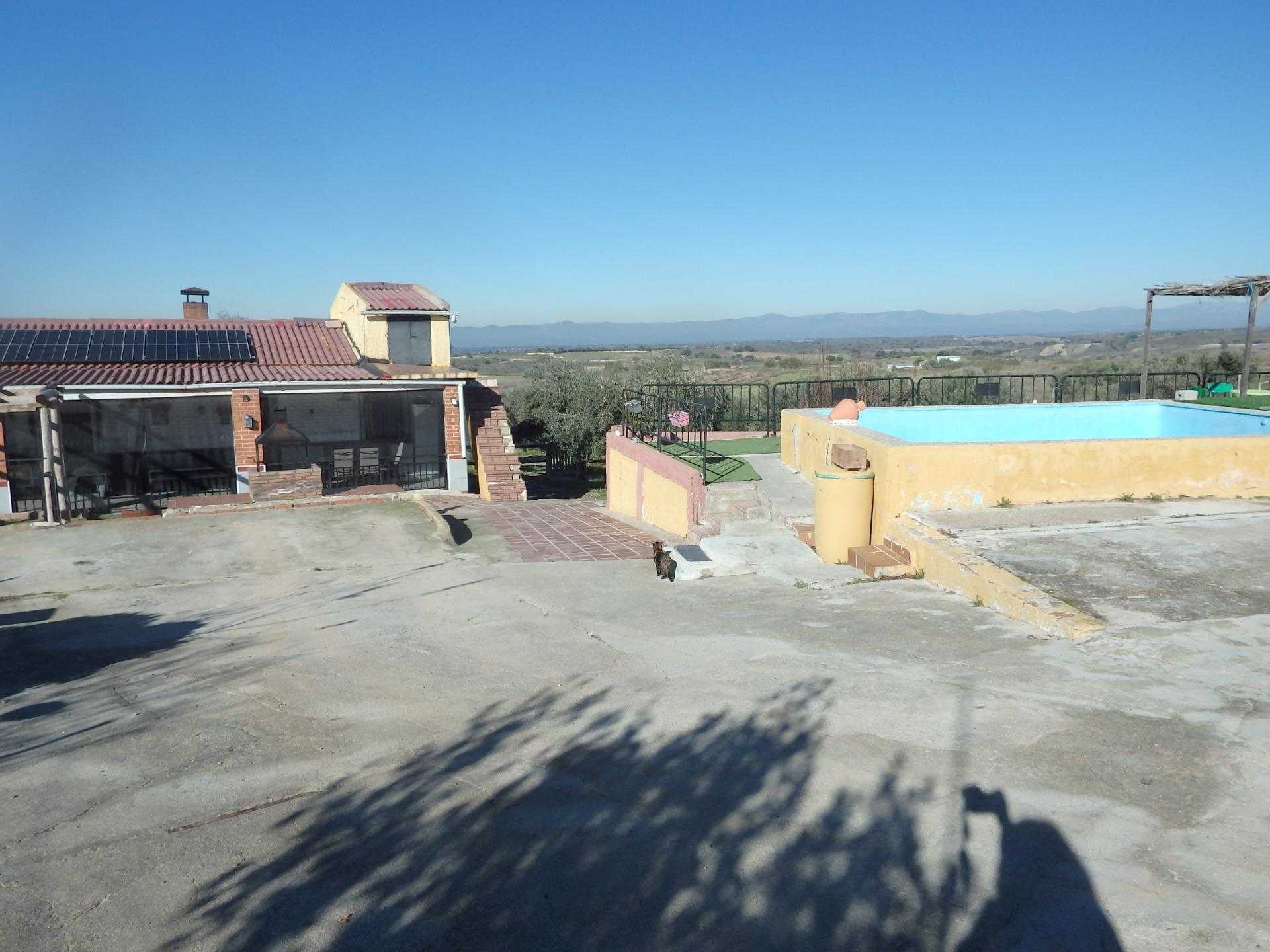 House in Valmojado, Castille-La Mancha 12464221