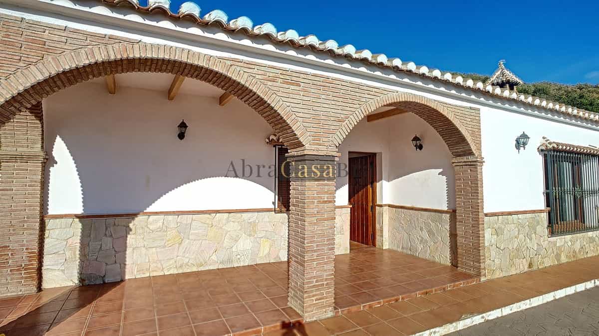 집 에 Arenas, Andalucía 12465845
