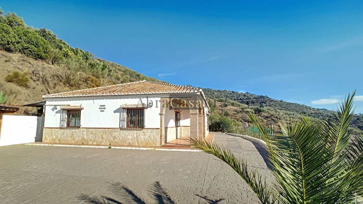 House in Arenas, Andalucía 12465845