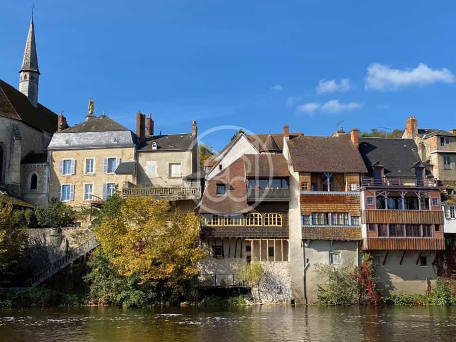 קוֹנדוֹמִינִיוֹן ב Argenton-sur-Creuse, Centre-Val de Loire 12466503