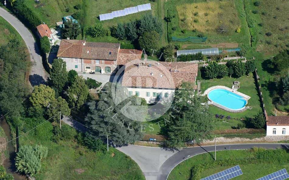 Huis in Lucca, Tuscany 12466624