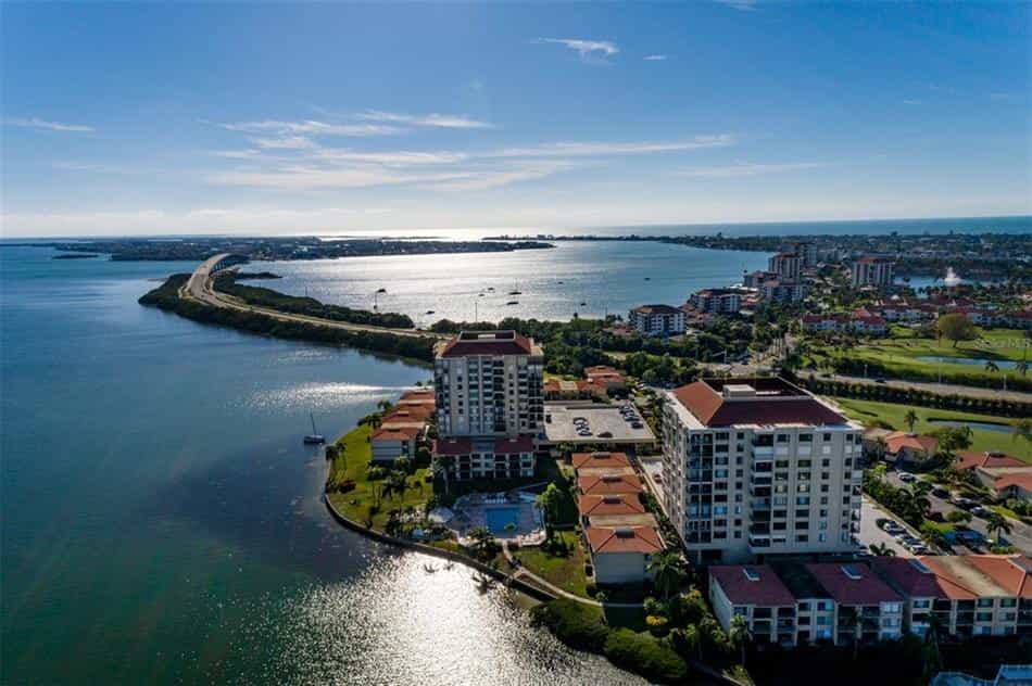 Eigentumswohnung im St. Pete Beach, Florida 12466704