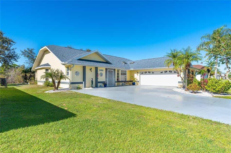 House in Harbour Heights, Florida 12466783