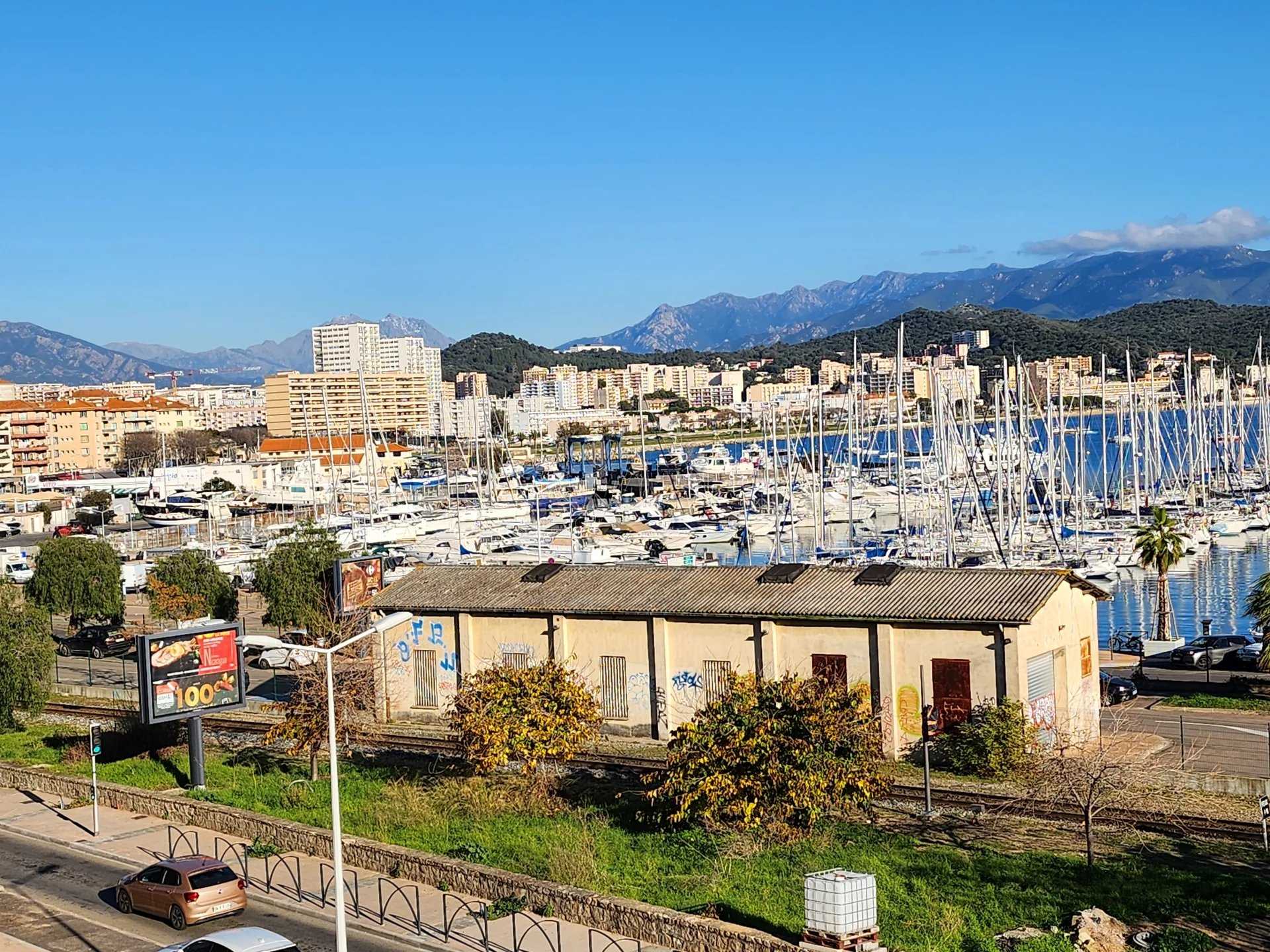 Eigentumswohnung im Ajaccio, Corsica 12467610