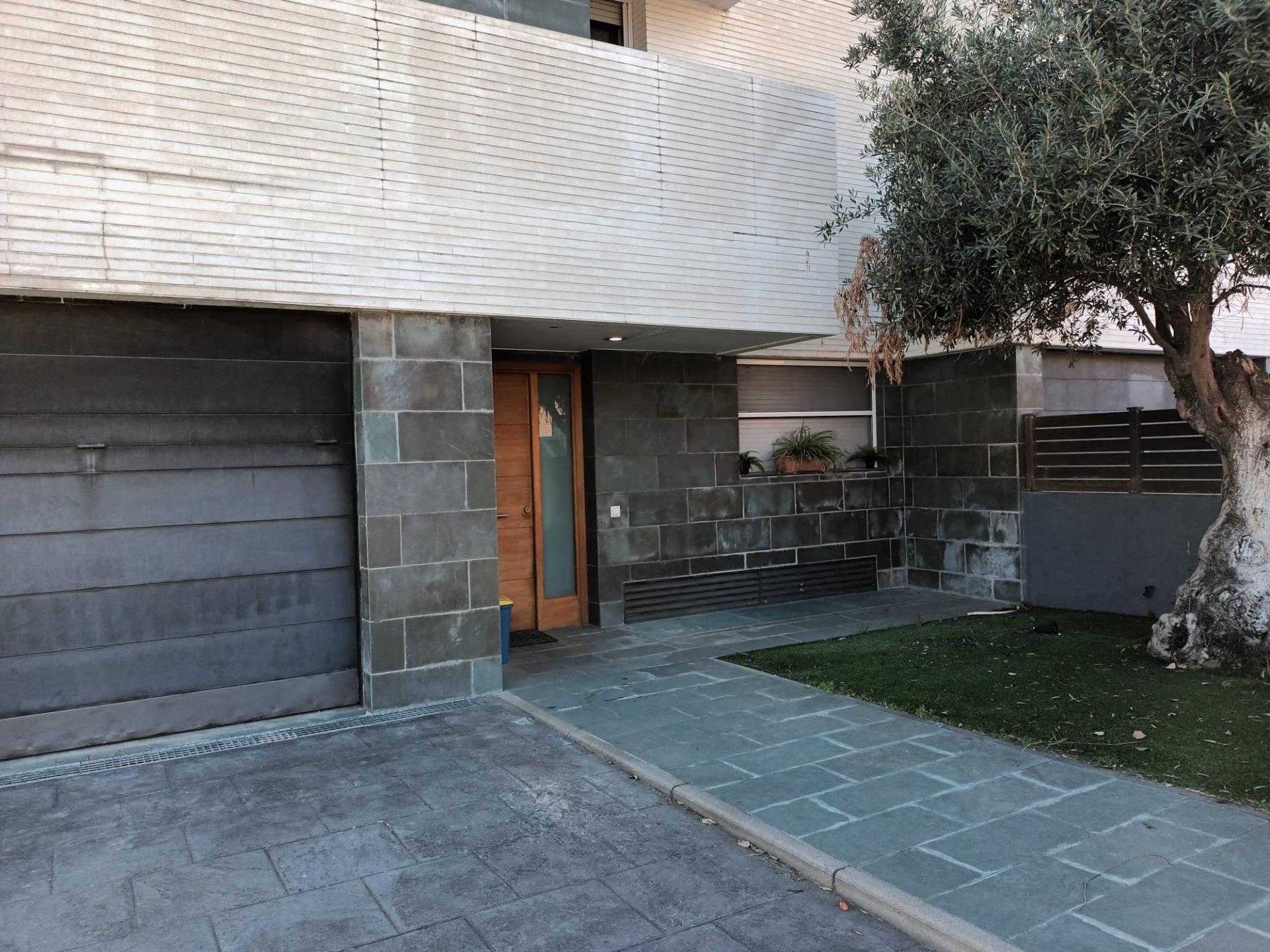 Dom w Mataro, Katalonia 12467712