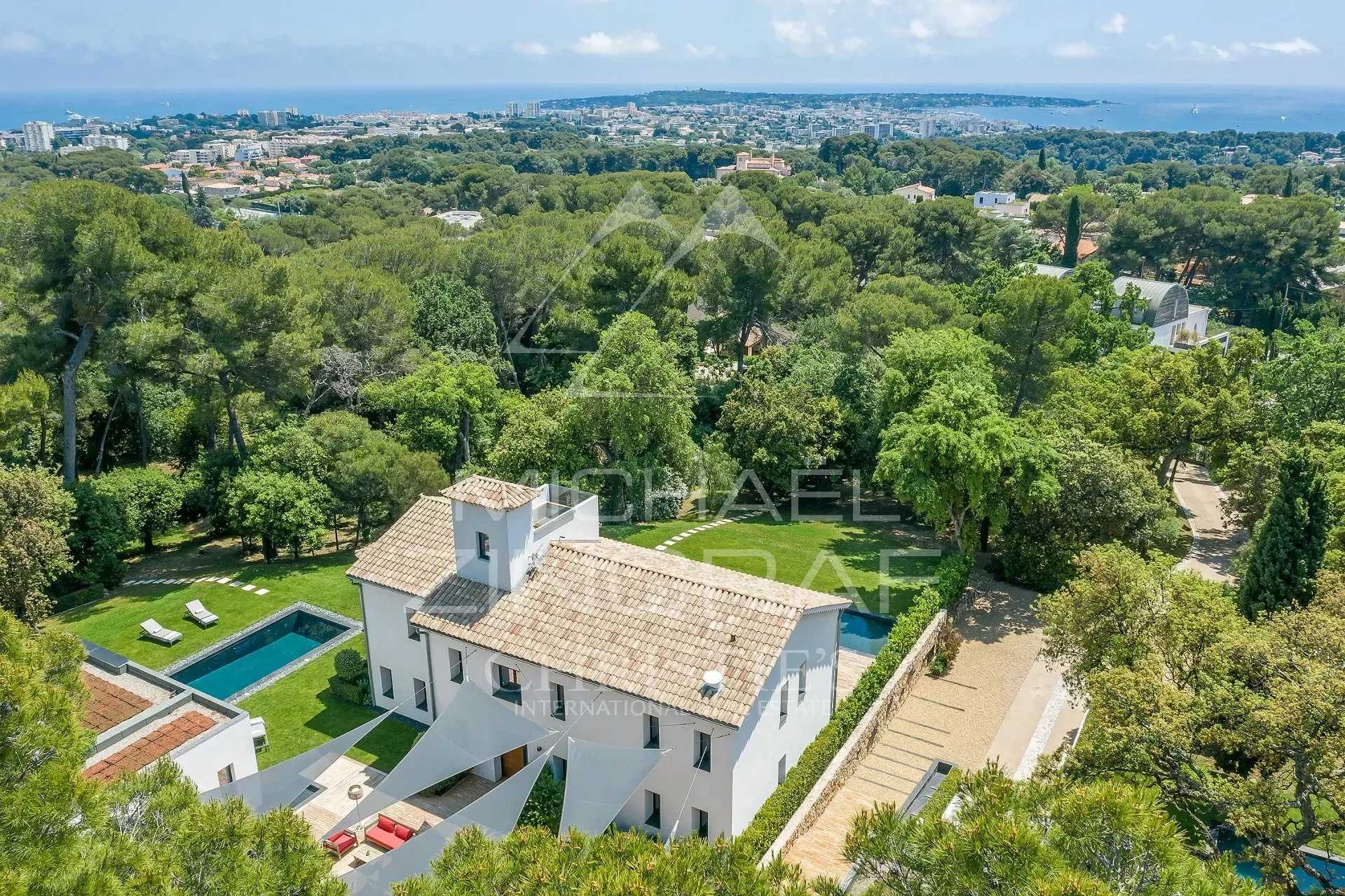 Huis in Vallauris, Provence-Alpes-Côte d'Azur 12468062