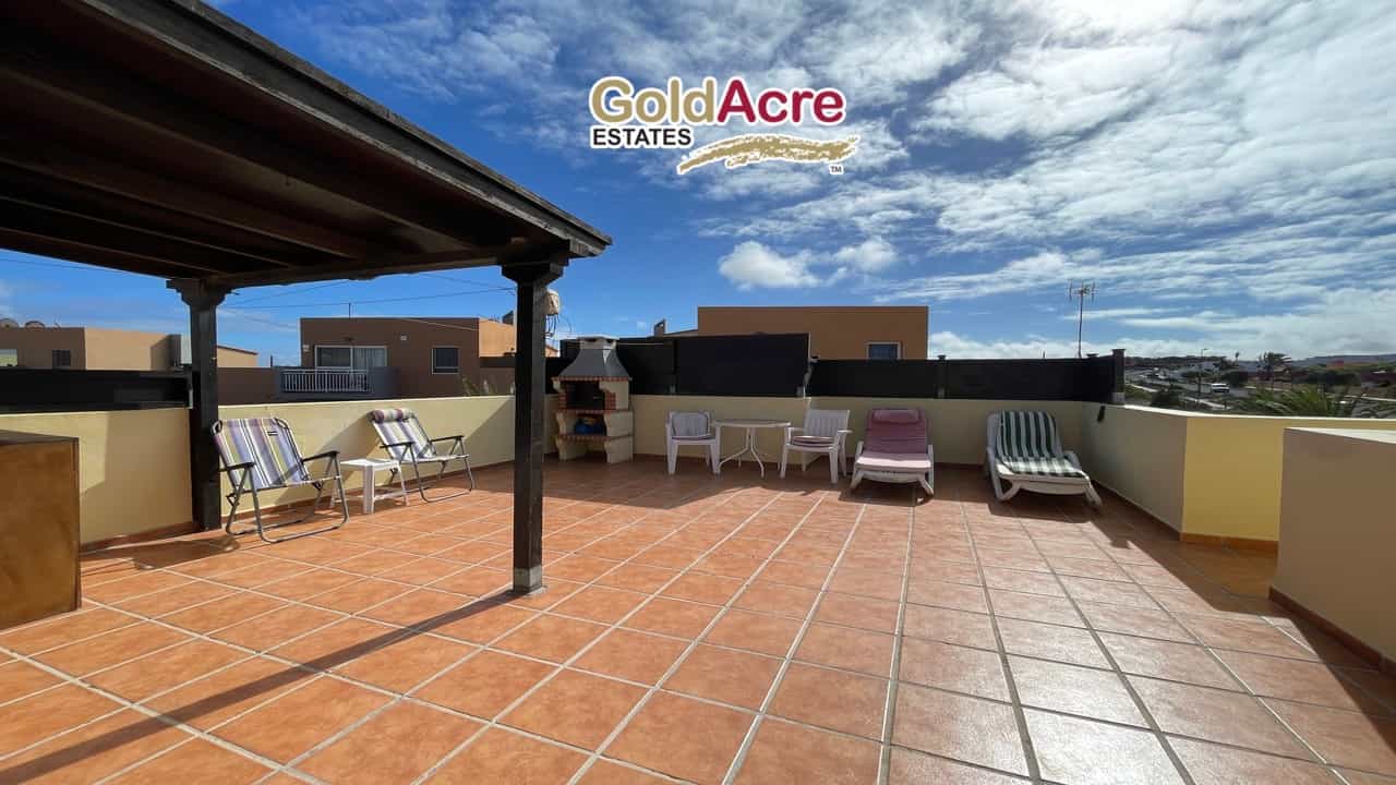 Condominio en La Oliva, Islas Canarias 12468533