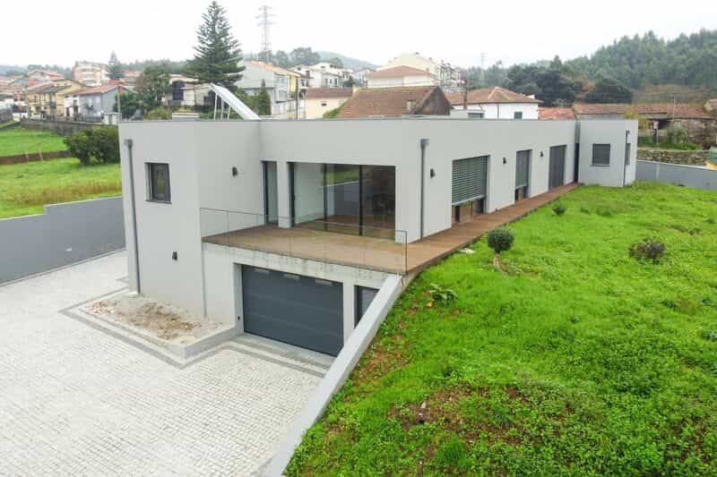 Huis in Fanzeres, Porto 12469294