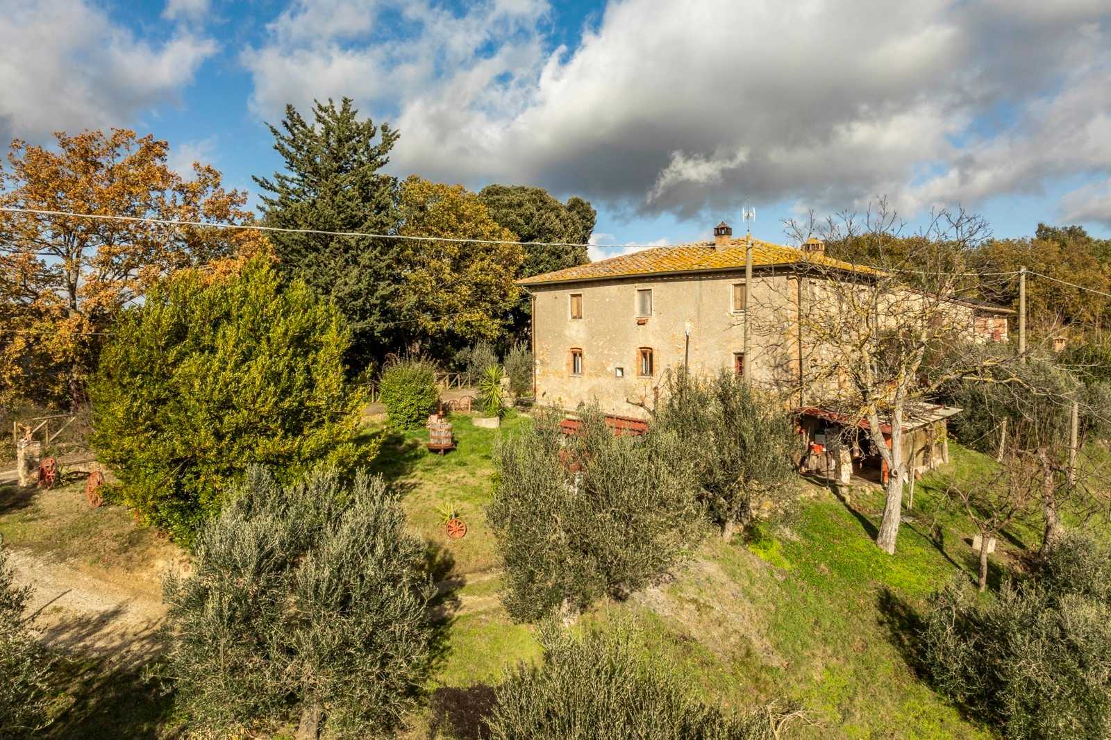 Hus i San Gimignano, Toscana 12470001