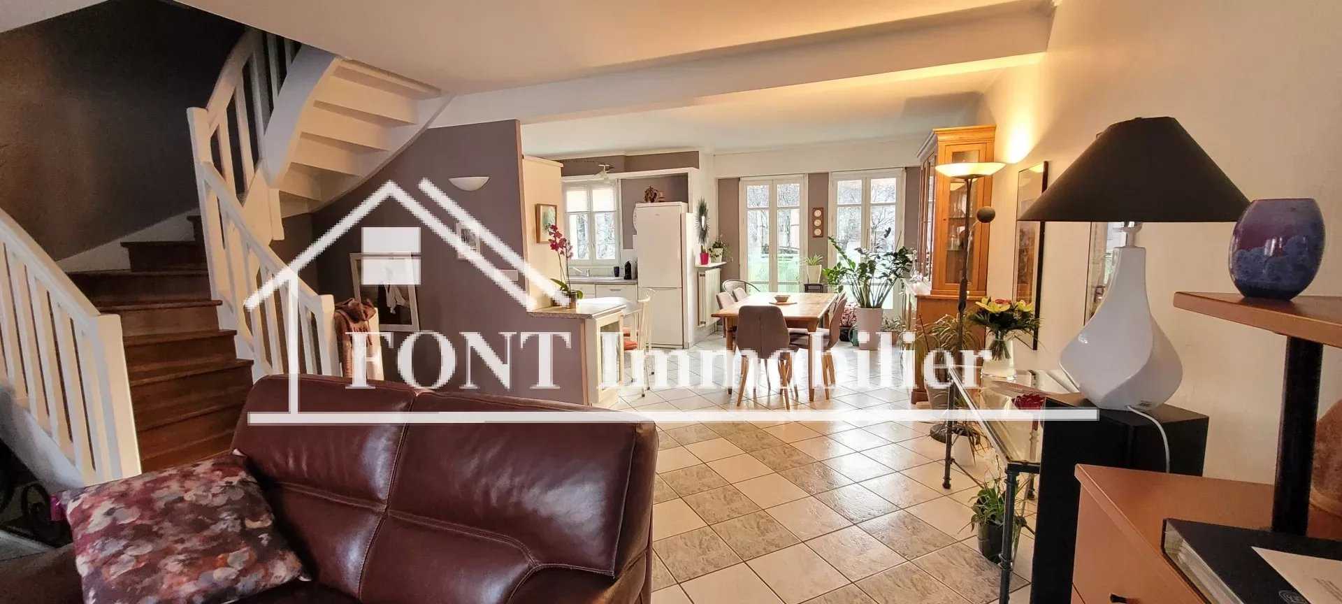 Dom w Saint-Chamond, Owernia-Rodan-Alpy 12473489