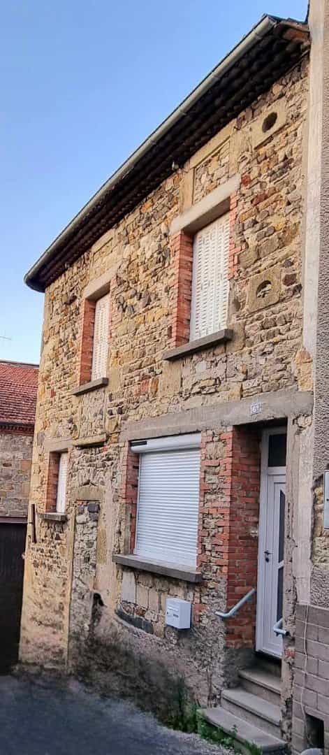 House in Billom, Auvergne-Rhône-Alpes 12474039