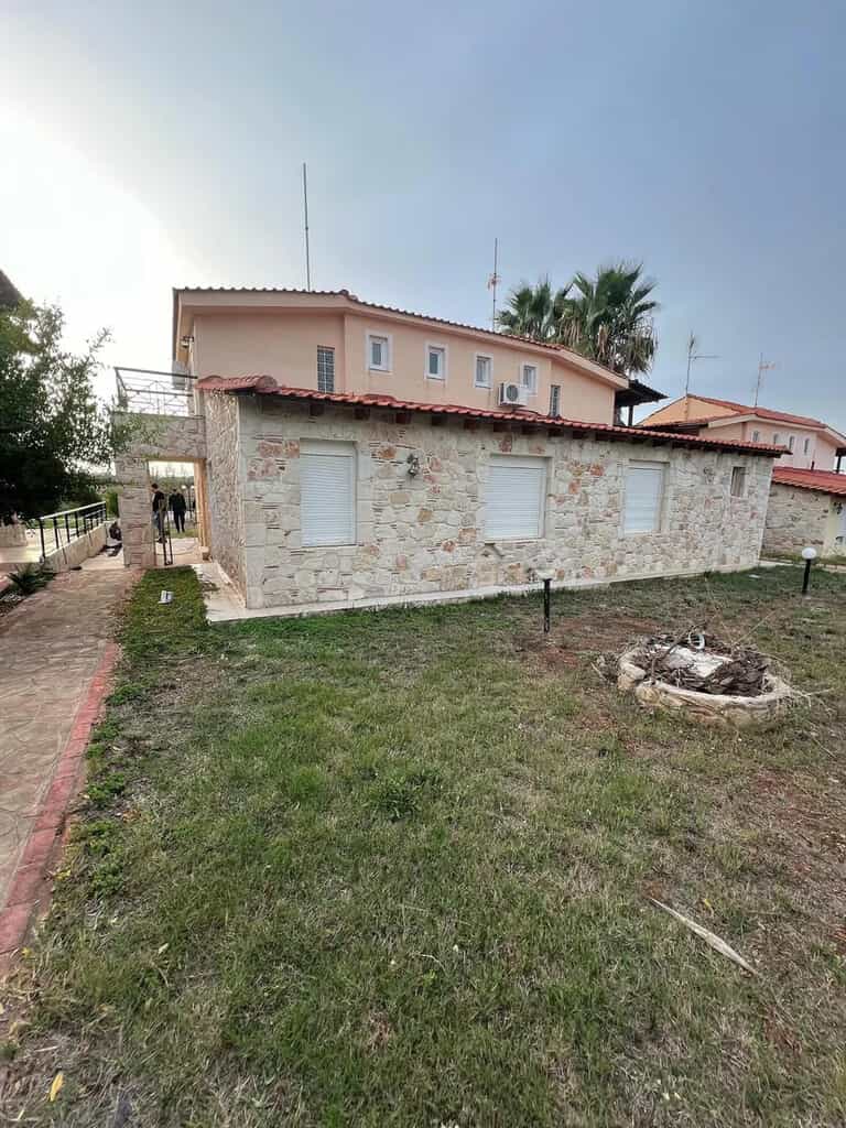 House in Nea Poteidaia, Kentriki Makedonia 12474983