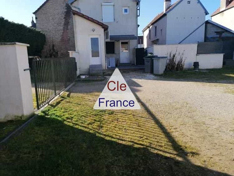 жилой дом в Longchamp, Бургундия-Франш-Конт 12476630