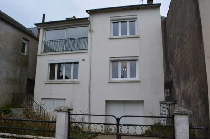 rumah dalam Uzel, Bretagne 12476671