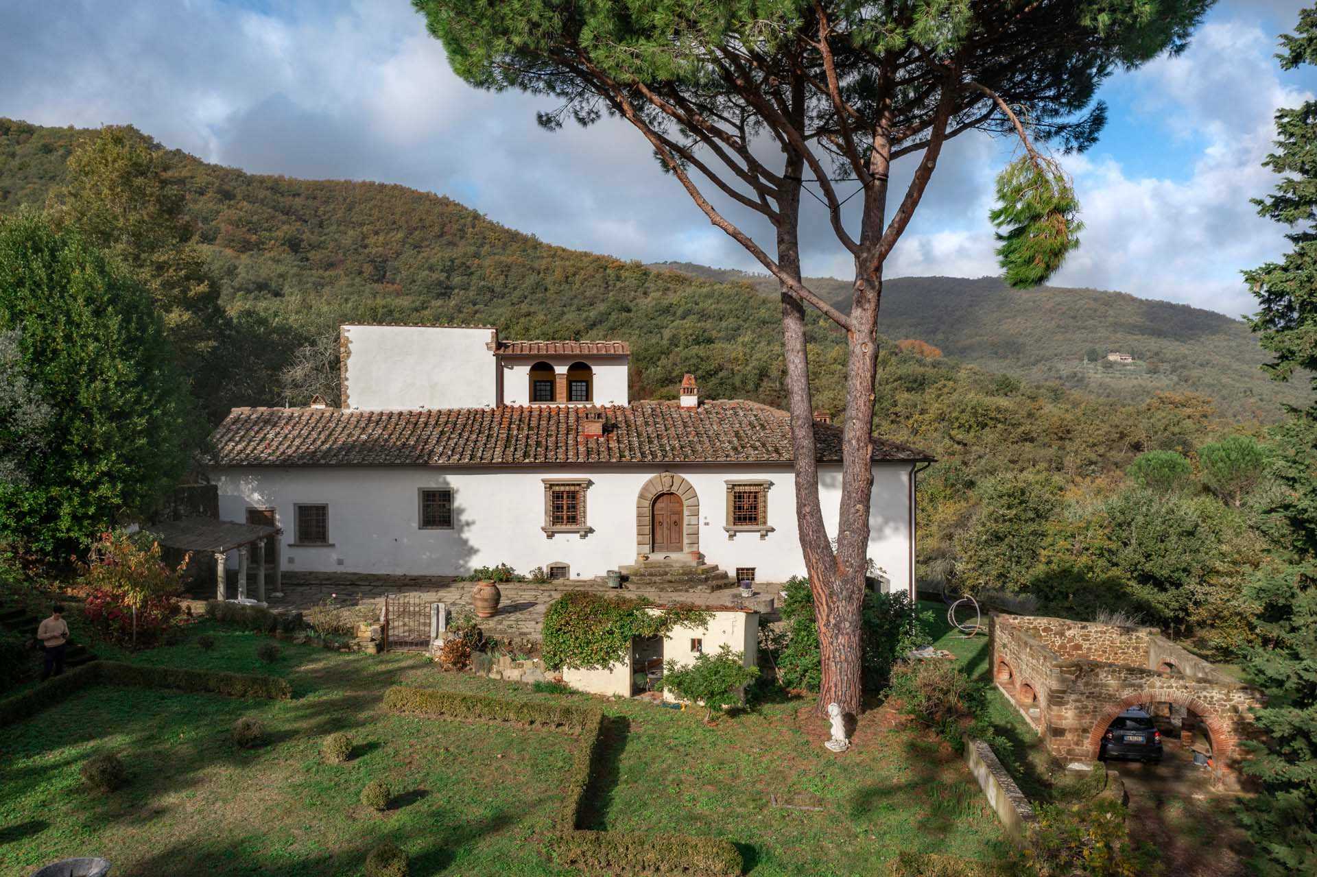 Rumah di Incisa in Valdarno, Tuscany 12476697
