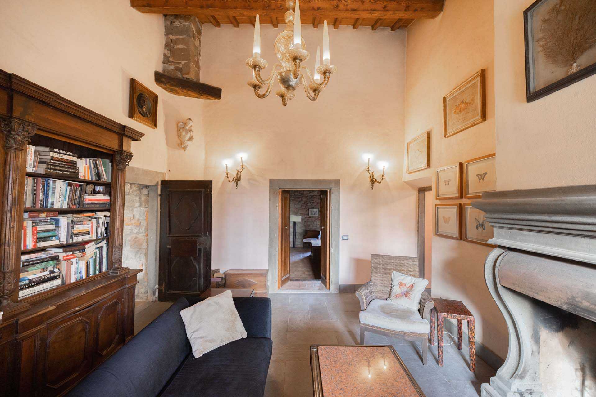 Rumah di Figline e Incisa Valdarno, Tuscany 12476697