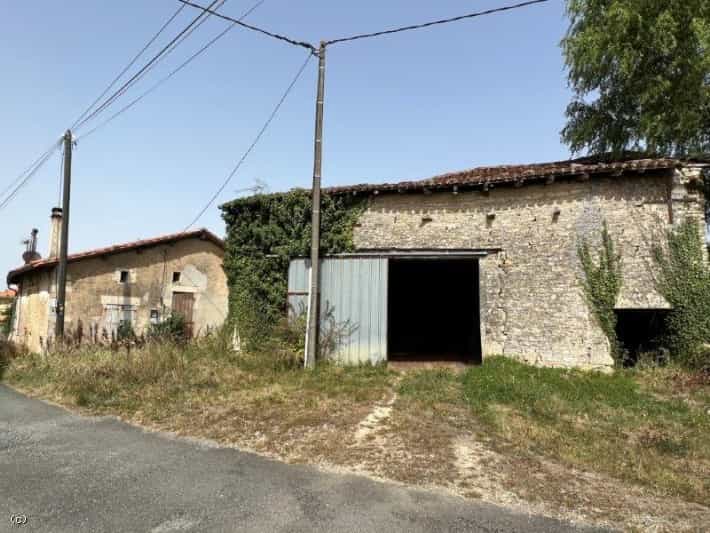 rumah dalam Saint-Claud, Nouvelle-Aquitaine 12476714