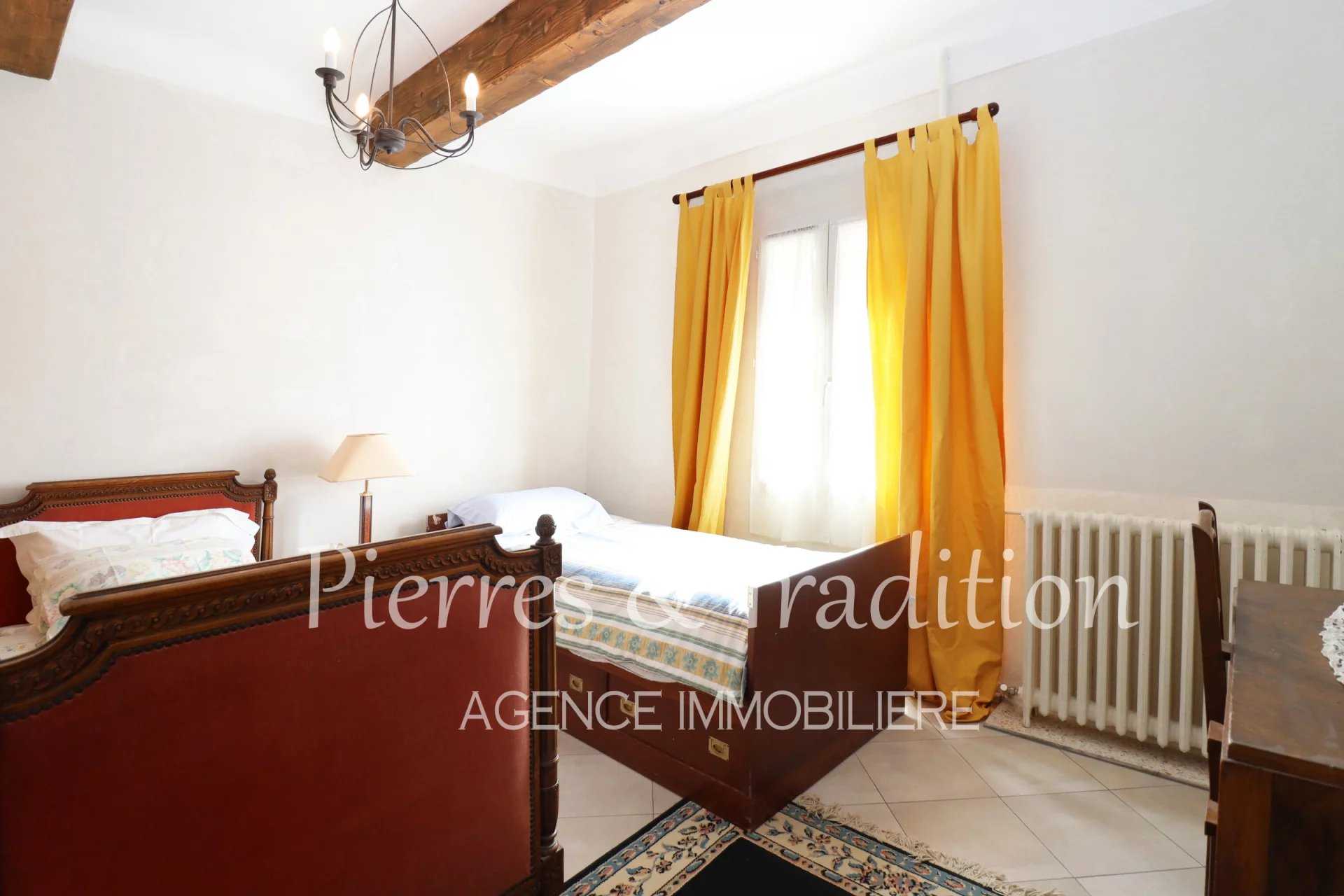 Huis in Cereste, Provence-Alpes-Côte d'Azur 12477494