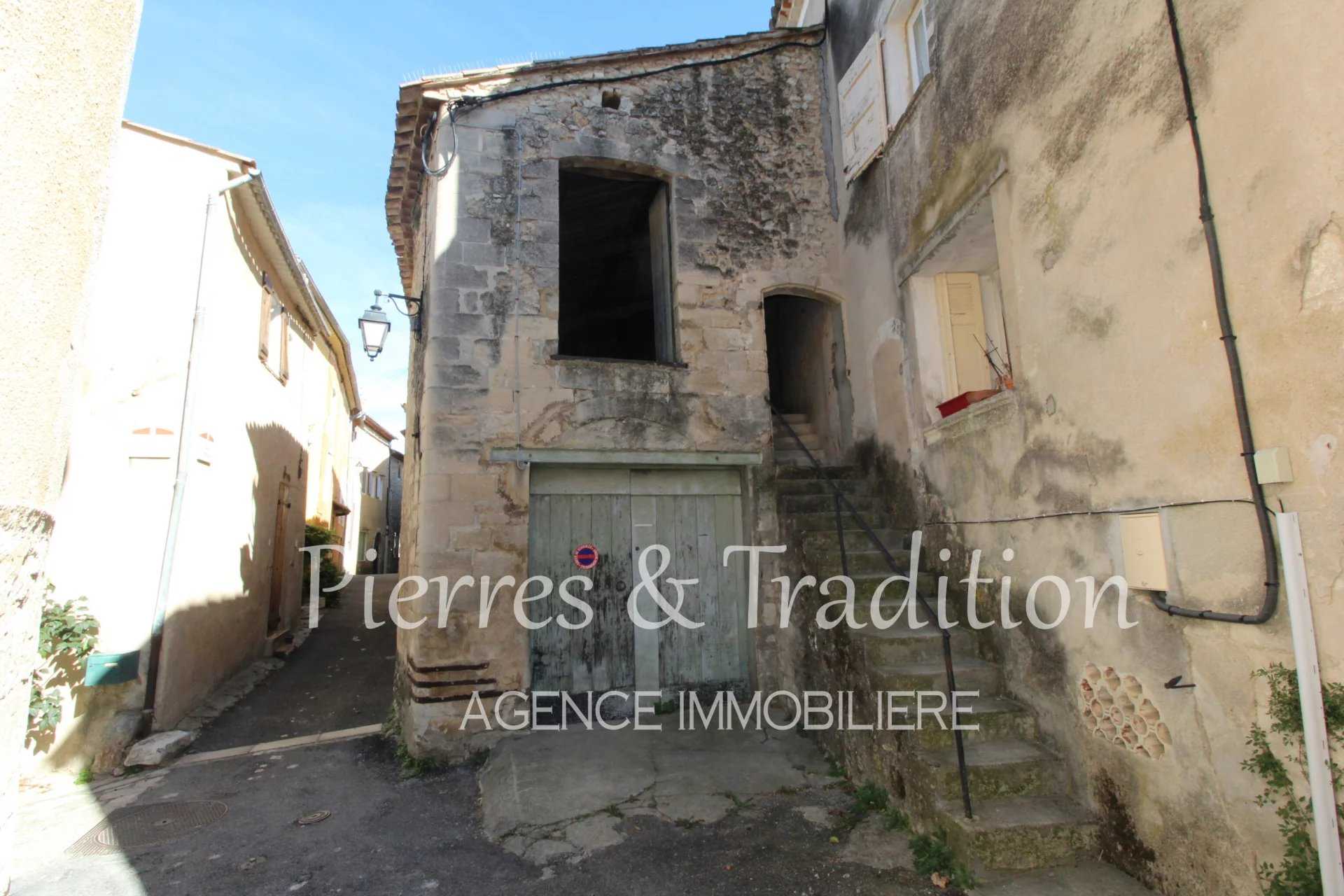 Andet i Cereste, Provence-Alpes-Cote d'Azur 12477498