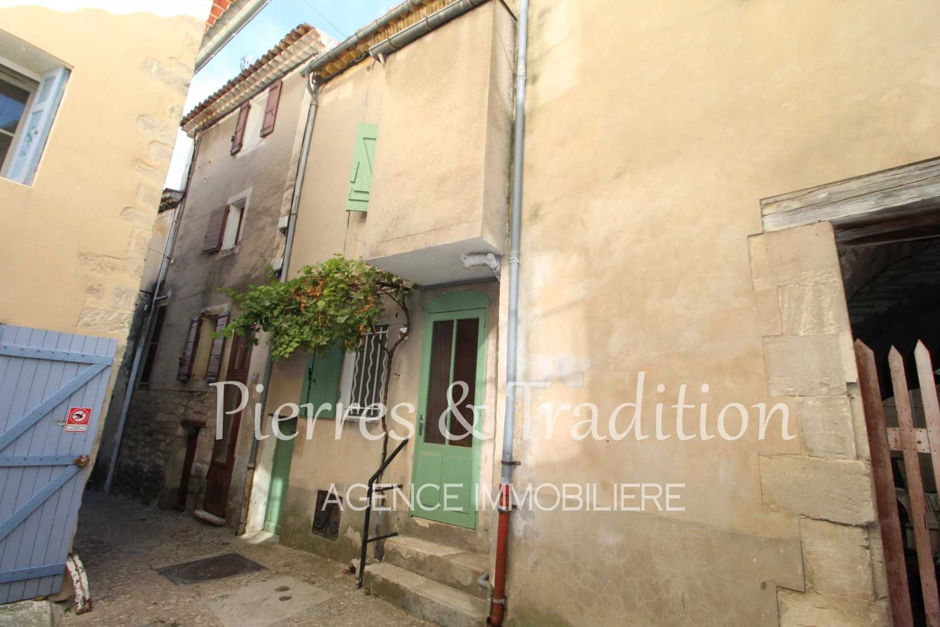 Hus i Cereste, Provence-Alpes-Cote d'Azur 12477499