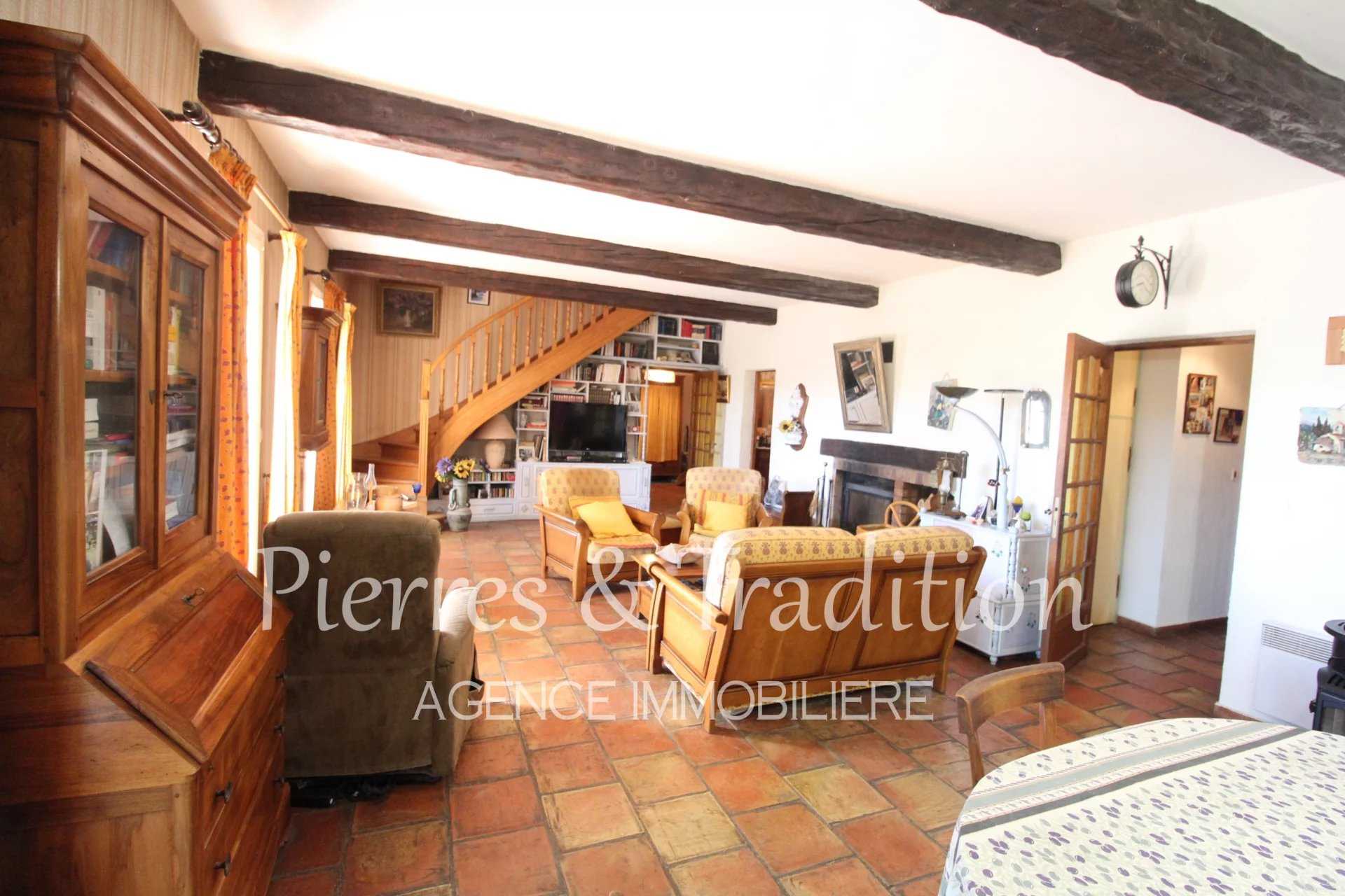 Talo sisään Reillanne, Alpes-de-Haute-Provence 12477500