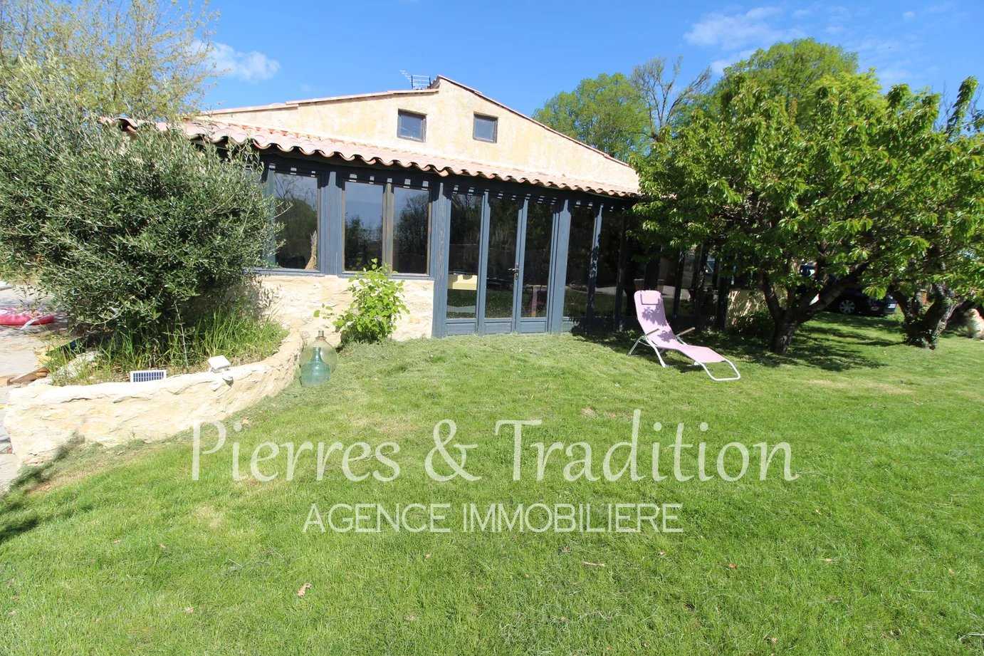 House in Simiane-la-Rotonde, Provence-Alpes-Cote d'Azur 12477501