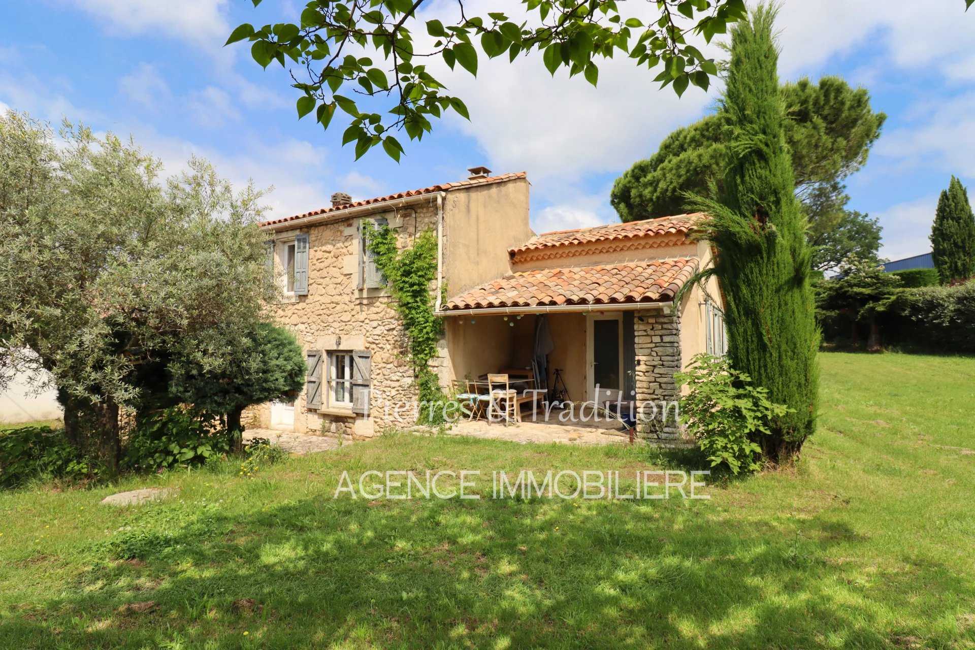 Hus i Apt, Provence-Alpes-Cote d'Azur 12477504