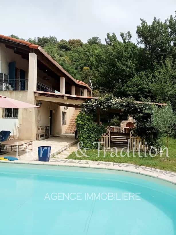 Hus i Reillanne, Alpes-de-Haute-Provence 12477509