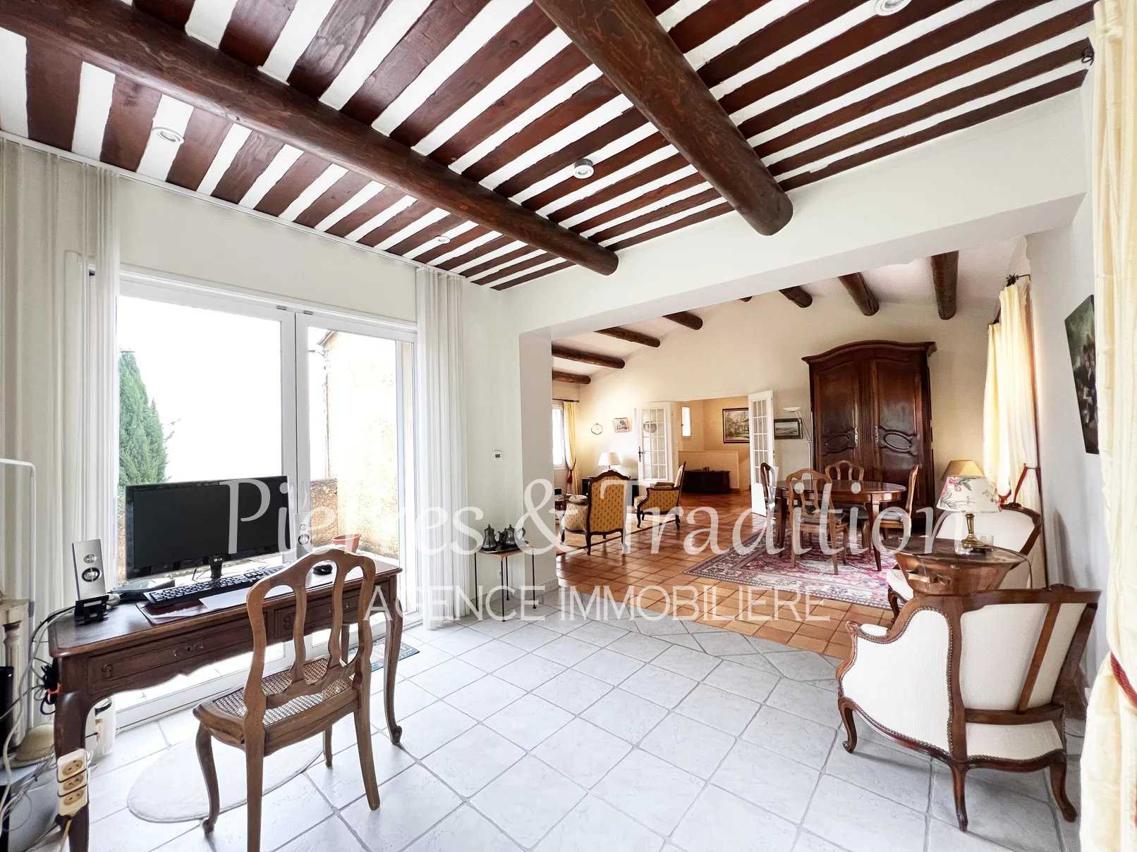 House in Apt, Provence-Alpes-Cote d'Azur 12477511