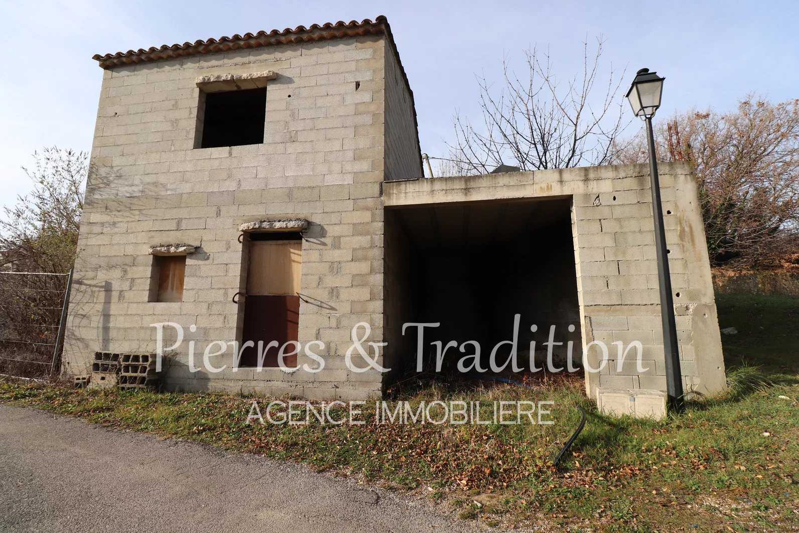 Hus i Caseneuve, Provence-Alpes-Cote d'Azur 12477513