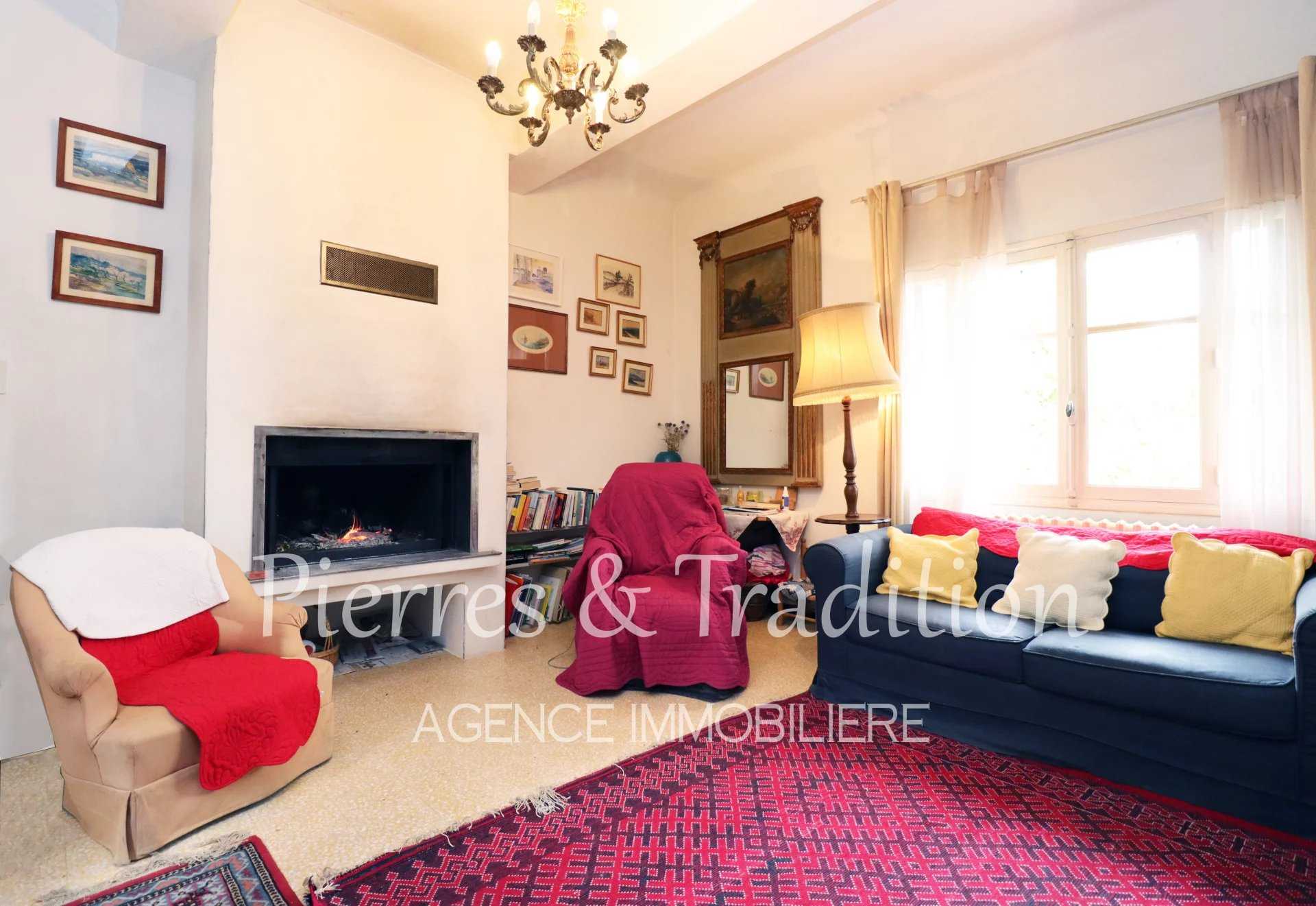 Hus i Apt, Provence-Alpes-Cote d'Azur 12477528